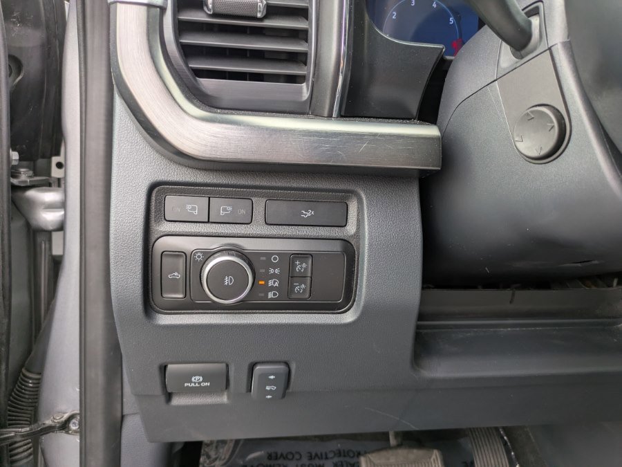 Used 2023 Ford F250 Lariat image 12