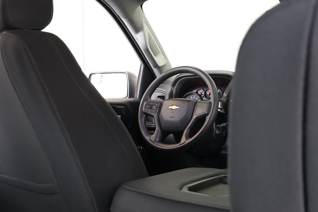 Used 2025 Chevrolet Silverado 1500 Custom RWD image 24