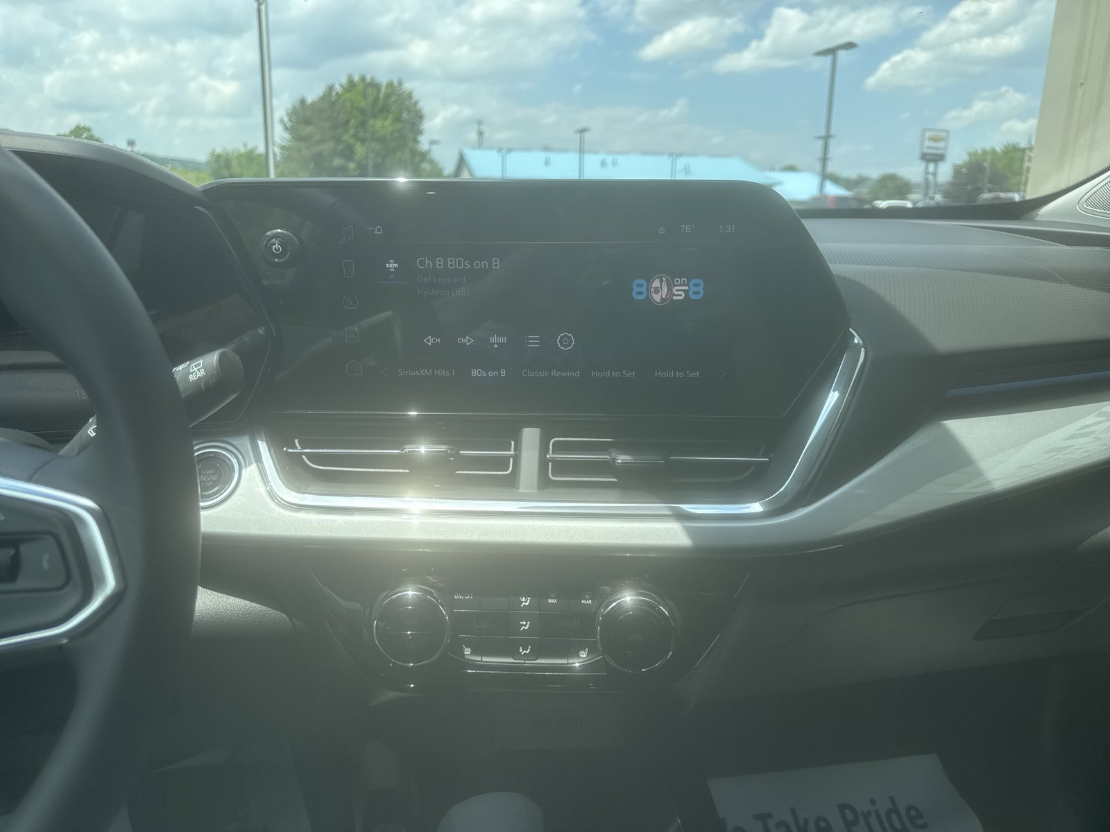 New 2026 Chevrolet Trax LT w/ LT Convenience Package FWD image 11