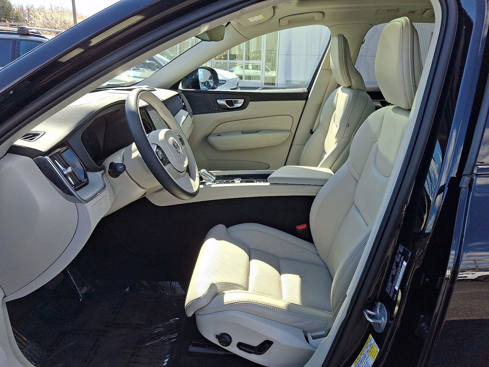 Certified 2024 Volvo XC60 B5 Ultimate w/ Protection Package Premier AWD/4WD image 14
