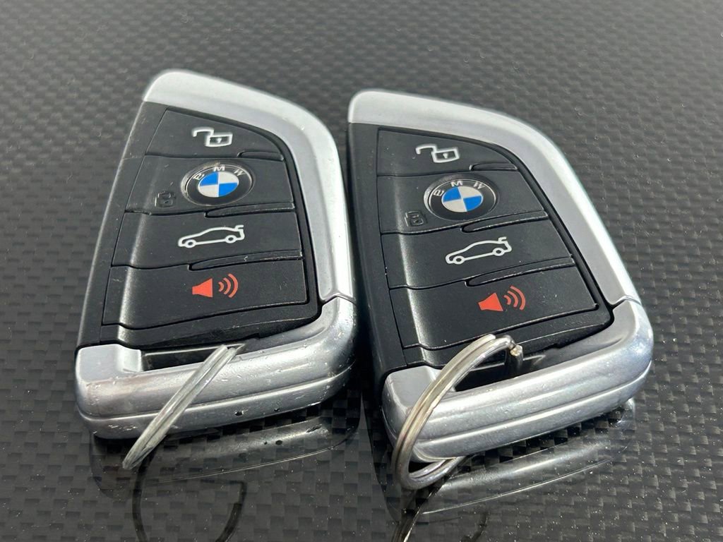 Used 2021 BMW M4 Competition w/ Executive Package RWD image 43