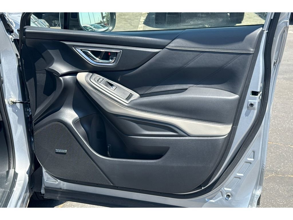 Used 2022 Subaru Forester Limited w/ Popular Package #3 image 21