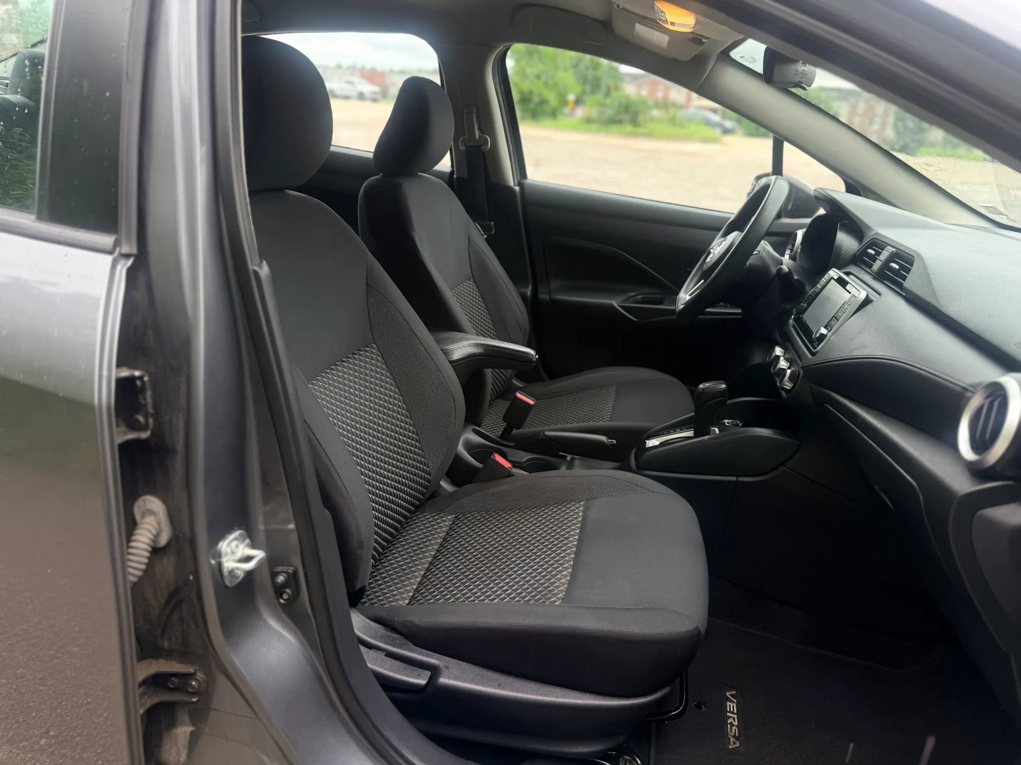 Used 2020 Nissan Versa S FWD image 21