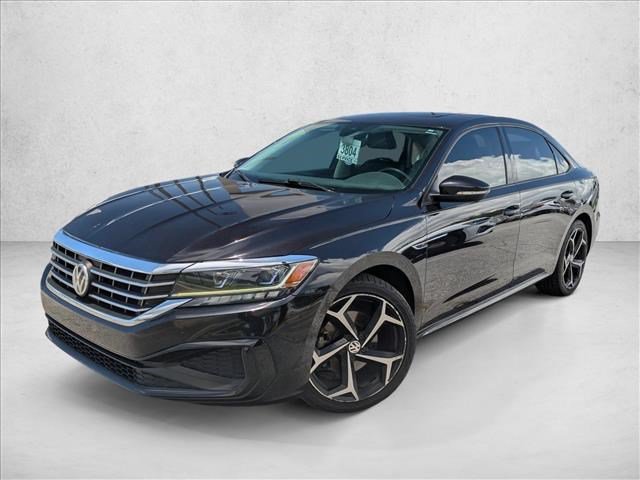 Used 2020 Volkswagen Passat 2.0T R-Line FWD image 1