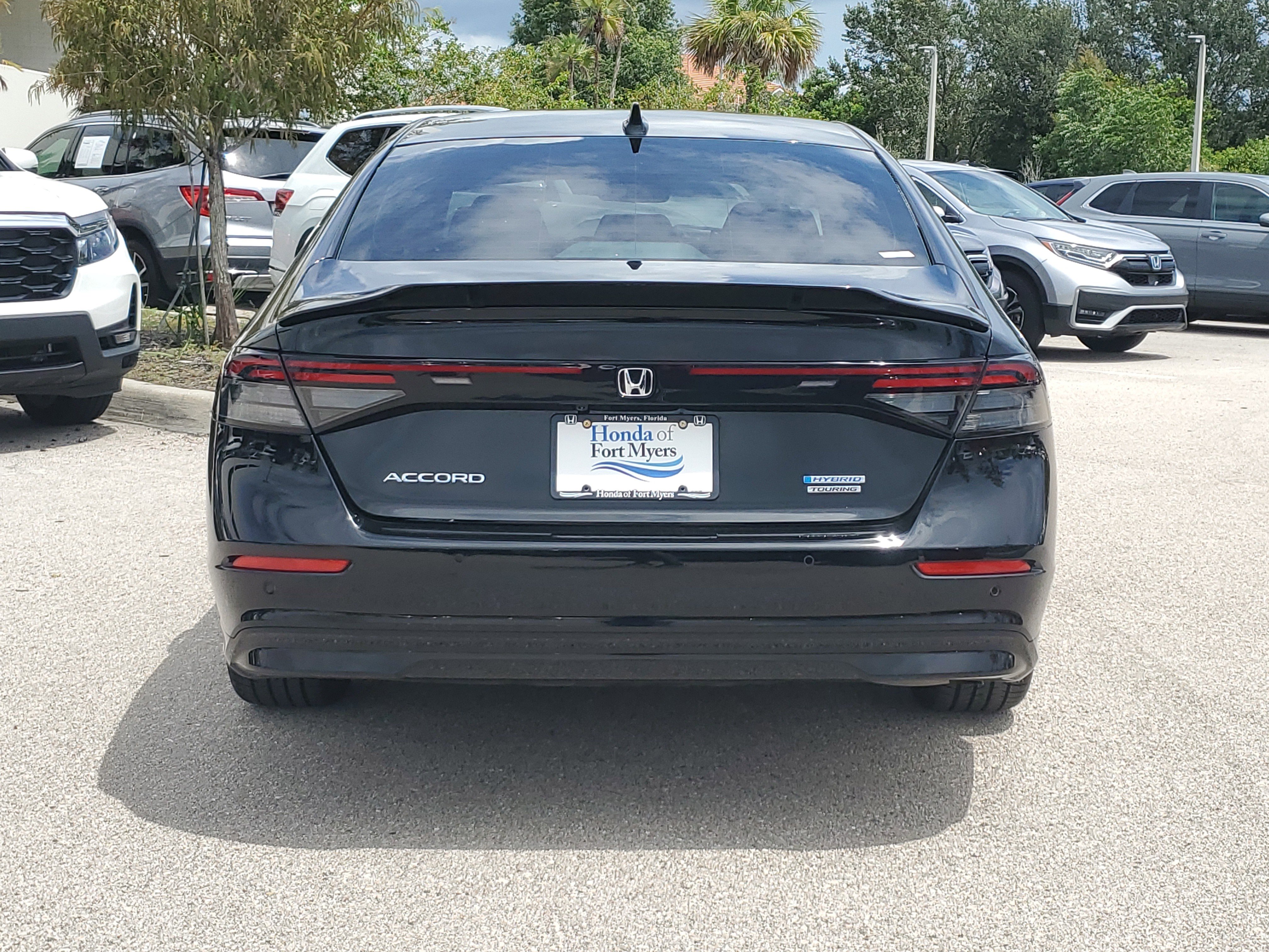 Used 2024 Honda Accord Touring image 6