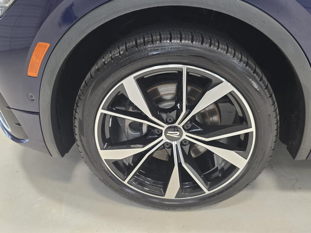 Used 2024 Volkswagen Tiguan SEL R-Line AWD/4WD image 13
