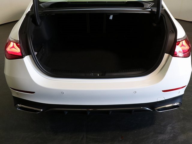 Used 2024 Mercedes-Benz E 350 4MATIC Sedan image 30