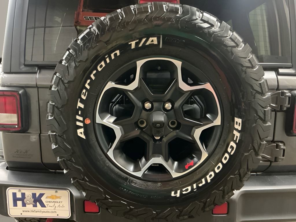 Used 2023 Jeep Wrangler Unlimited Rubicon w/ Cold Weather Group image 32