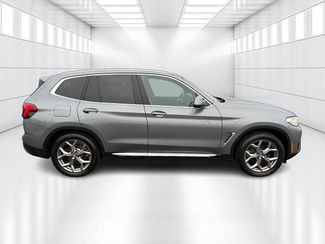 Used 2023 BMW X3 xDrive30i w/ Premium Package image 4