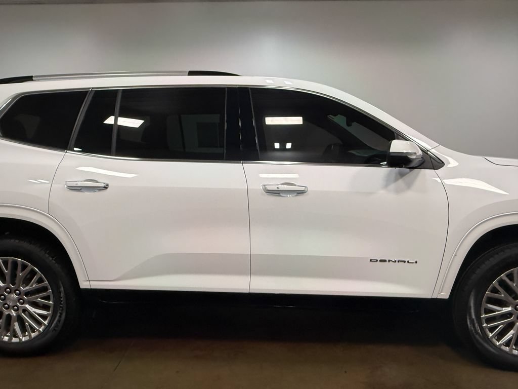 Used 2024 GMC Acadia Denali w/ LPO, Floor Liner Package FWD image 32