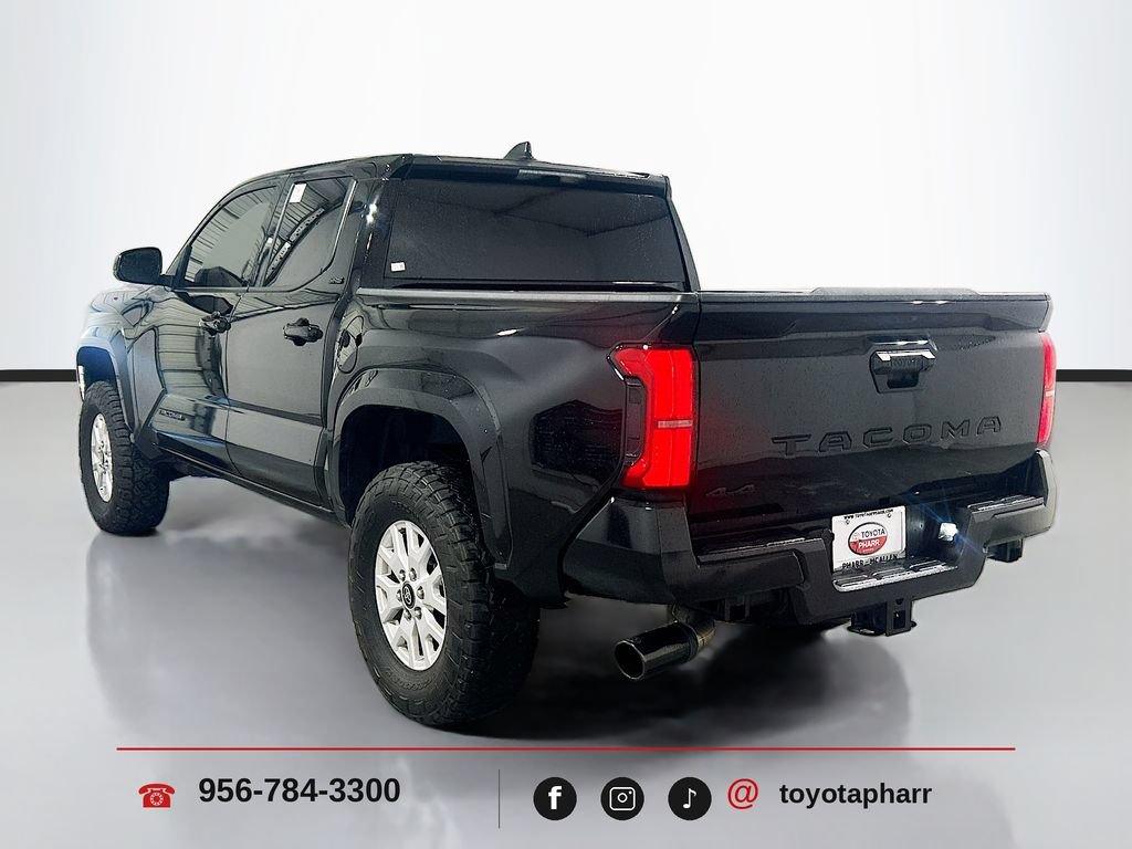 Used 2025 Toyota Tacoma SR5 AWD/4WD image 7