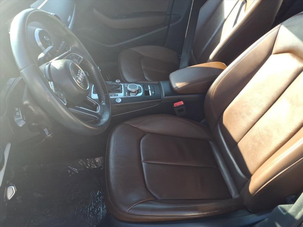 Used 2018 Audi A3 2.0T Premium image 5