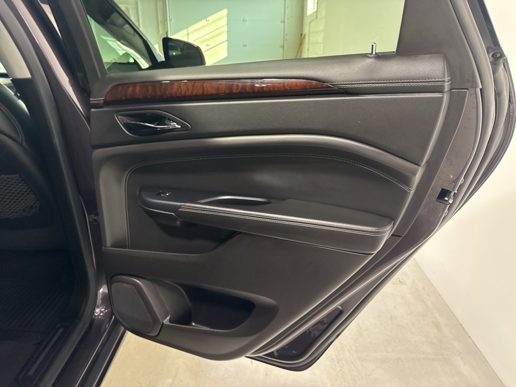 Used 2015 Cadillac SRX Luxury w/ Driver Awareness Package image 35