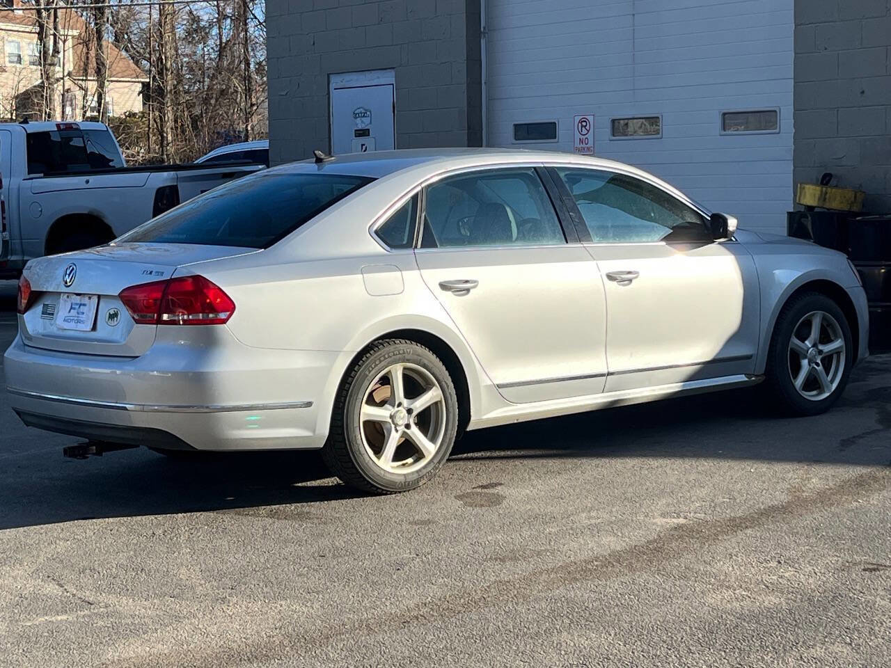 Used 2014 Volkswagen Passat TDI SE image 7