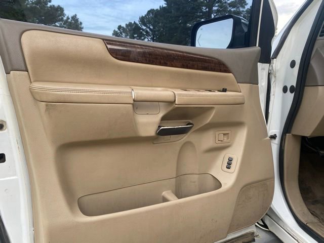 Used 2012 Nissan Armada Platinum RWD image 16