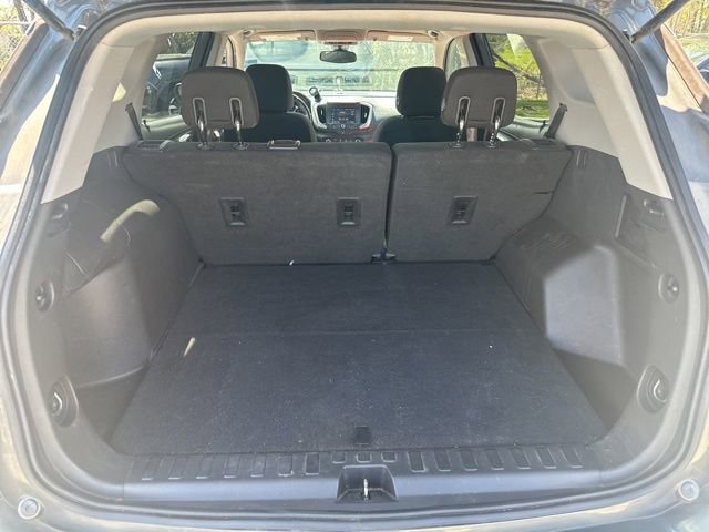 Used 2020 GMC Terrain SLE image 12