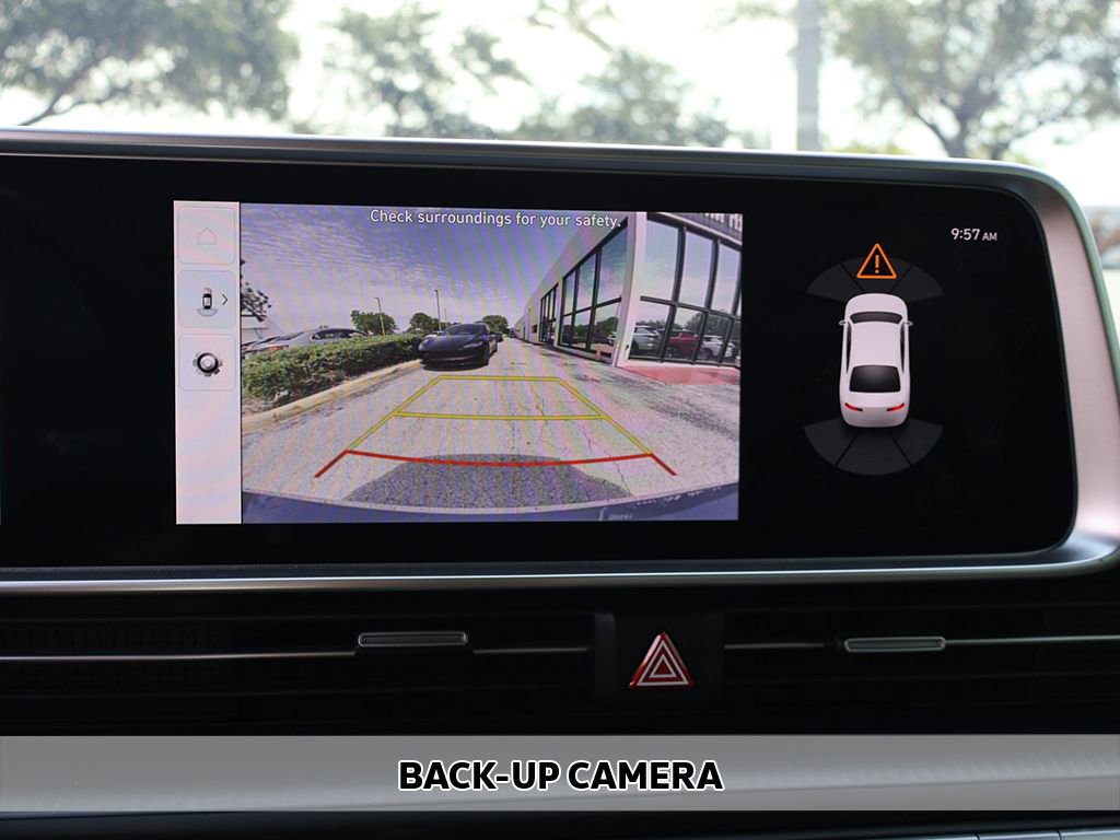 Used 2024 Hyundai Ioniq 6 SE RWD image 4
