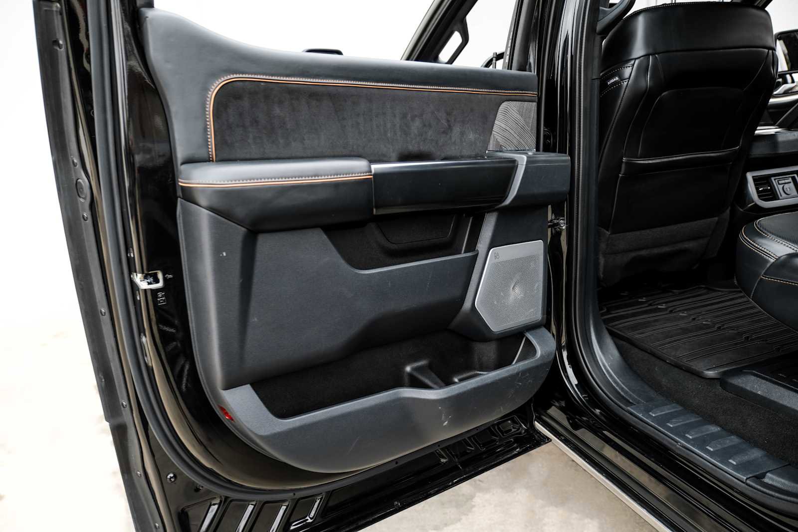 Used 2023 Ford F250 Platinum image 49