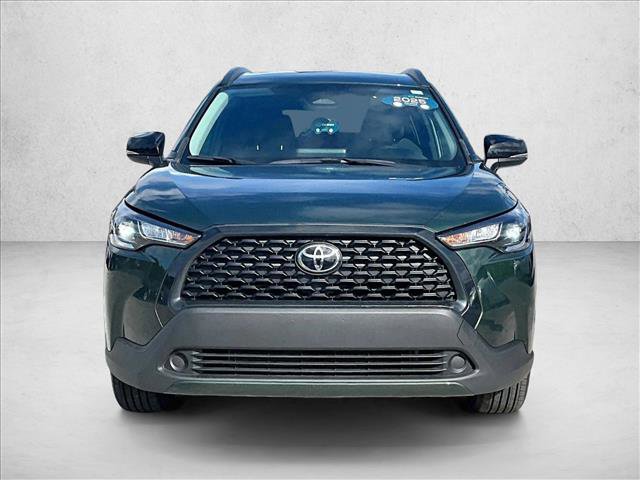 Used 2025 Toyota Corolla Cross LE FWD video 3