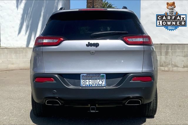 Used 2018 Jeep Cherokee Latitude w/ Altitude Package FWD image 4