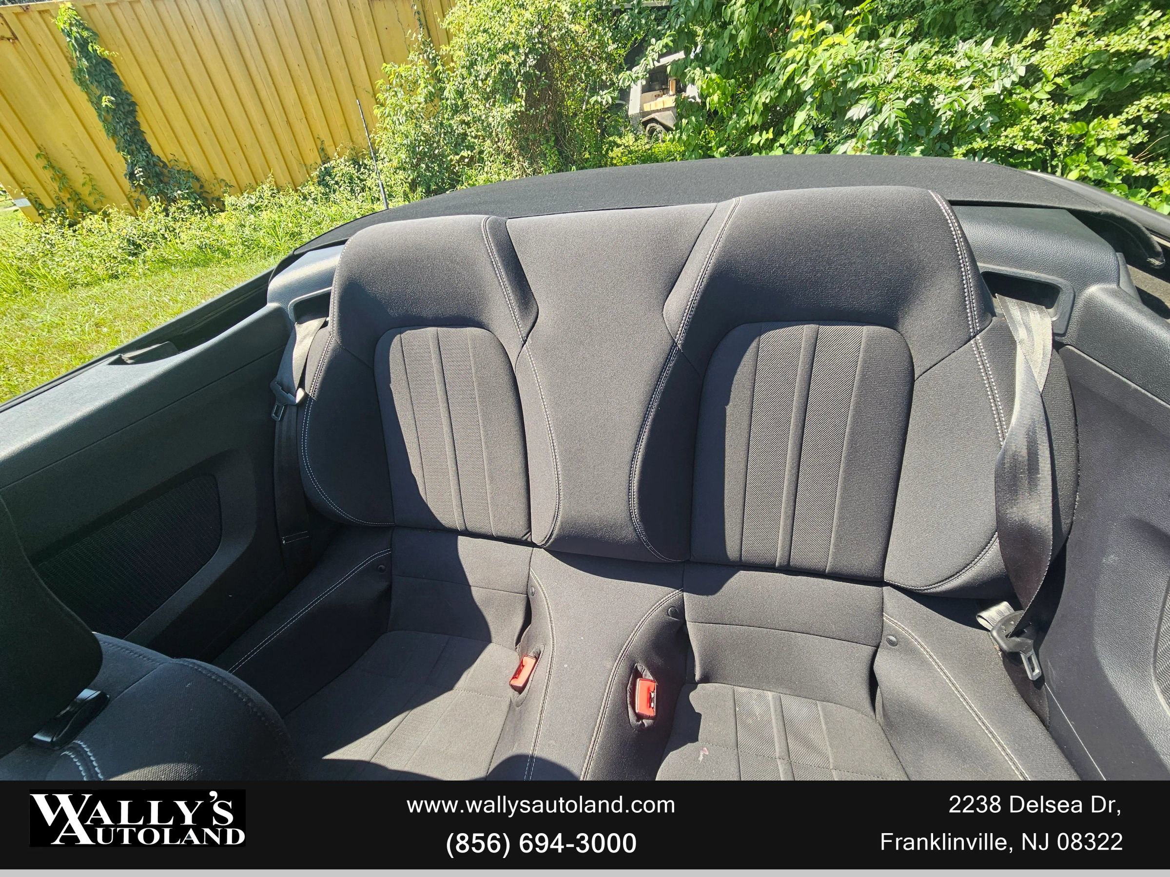 Used 2019 Ford Mustang Convertible image 30