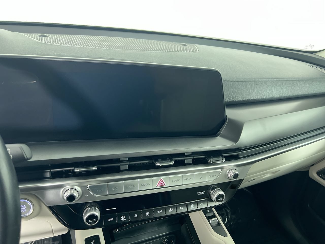 Used 2024 Kia Telluride S w/ S Sunroof Package FWD image 24