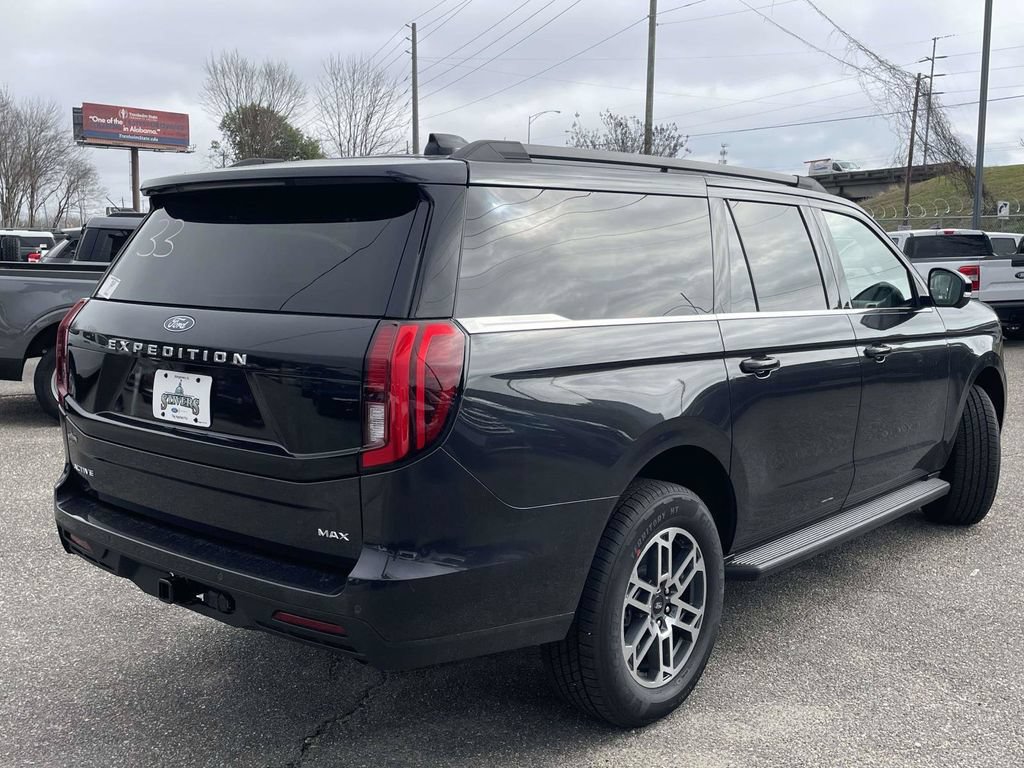 New 2026 Ford Expedition Max Active RWD image 3