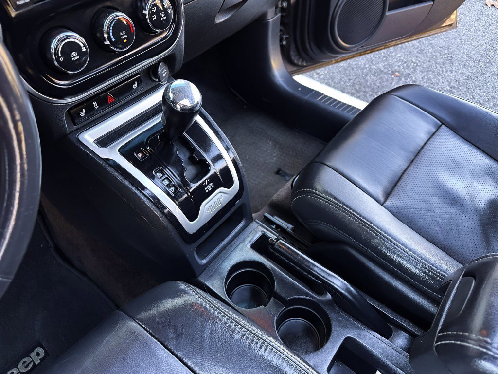 Used 2015 Jeep Compass High Altitude image 21