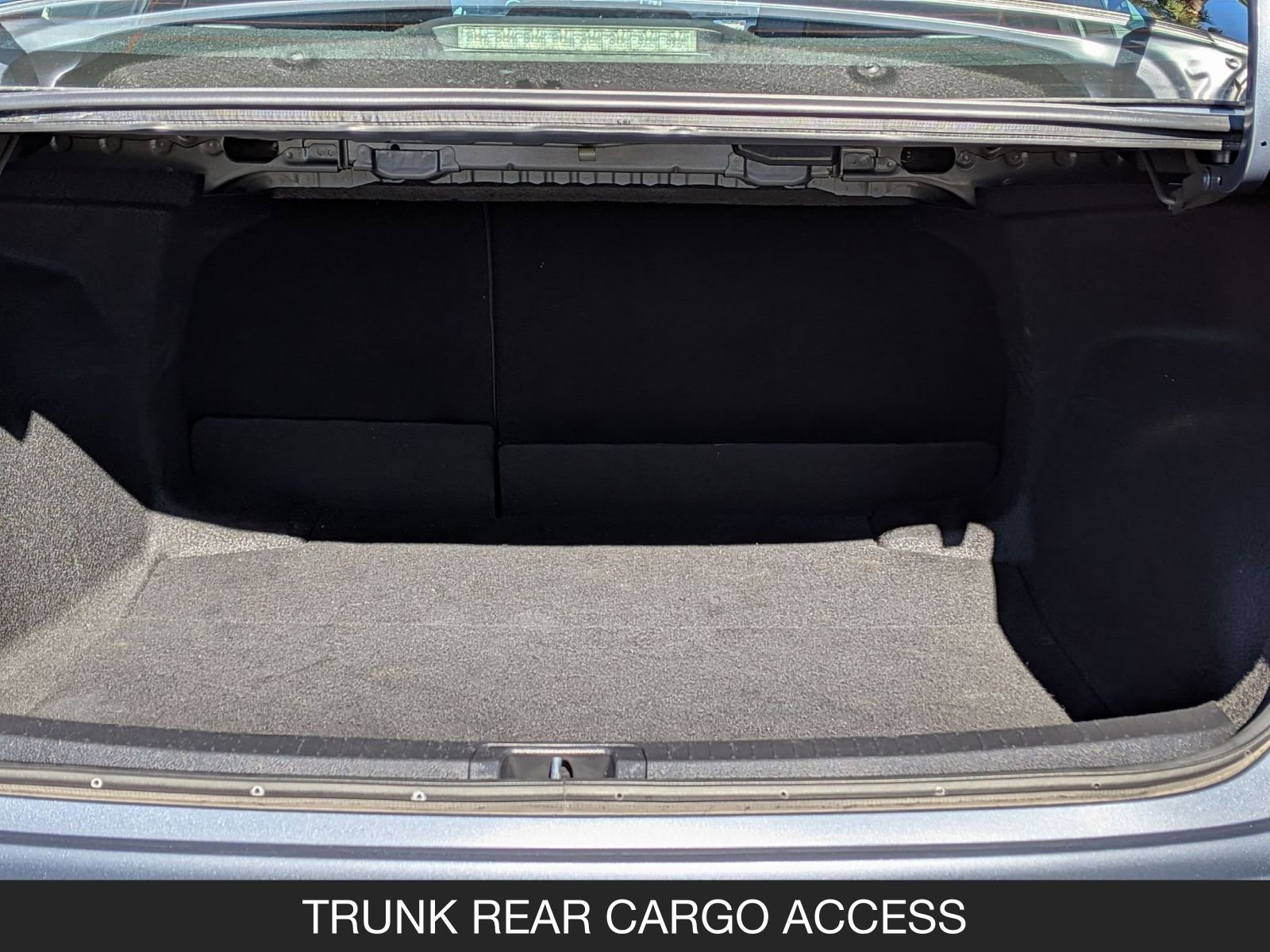 Used 2024 Toyota Corolla LE image 21