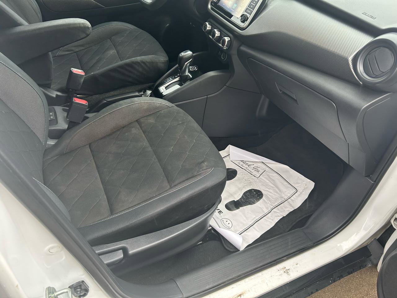 Used 2020 Nissan Kicks S FWD image 12