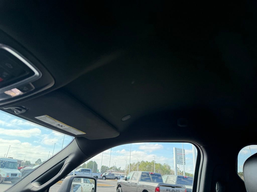 Used 2024 RAM 2500 Laramie w/ Night Edition image 21