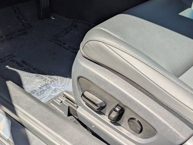 Used 2025 Lexus ES 300h w/ Premium Package image 12