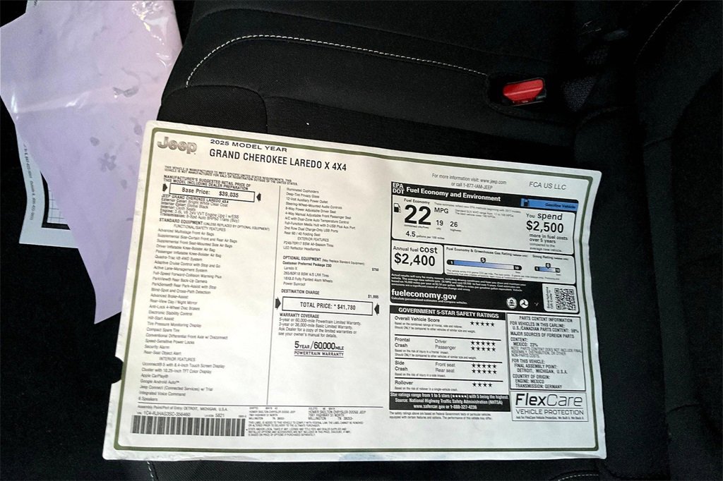 New 2025 Jeep Grand Cherokee Laredo X image 14