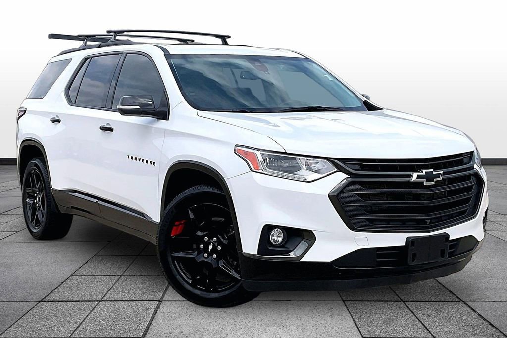 Used 2021 Chevrolet Traverse Premier w/ Redline Edition AWD/4WD image 2