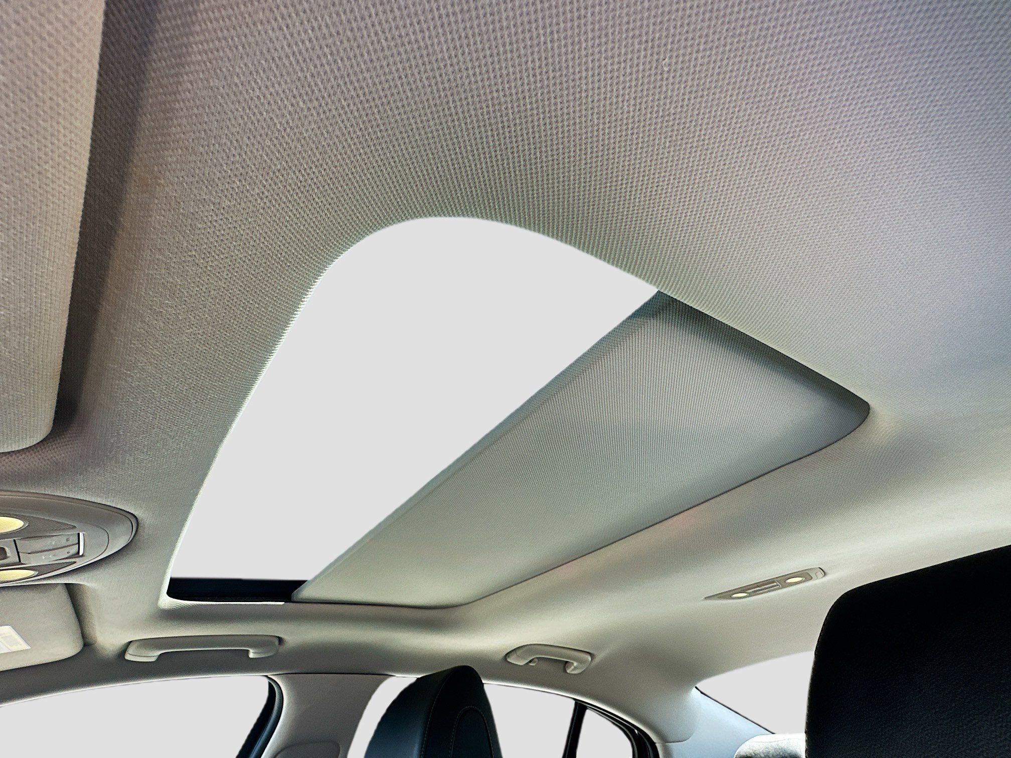 Used 2022 Genesis G70 2.0T w/ Prestige Package image 20