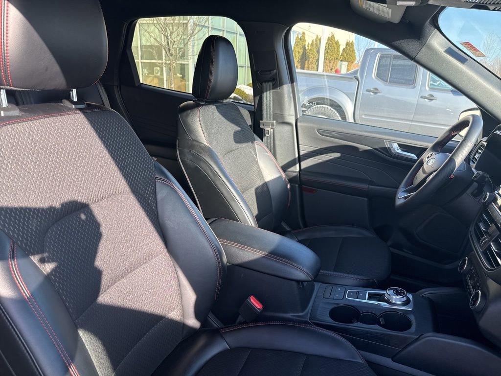 Used 2025 Ford Escape ST-Line image 20