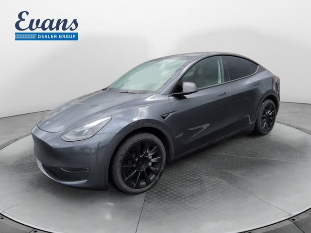 Used 2023 Tesla Model Y Long Range AWD/4WD image 1