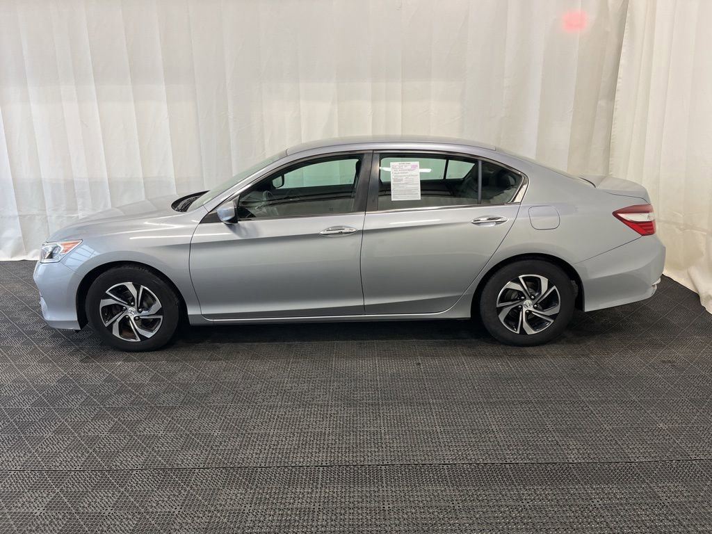 Used 2017 Honda Accord LX image 25