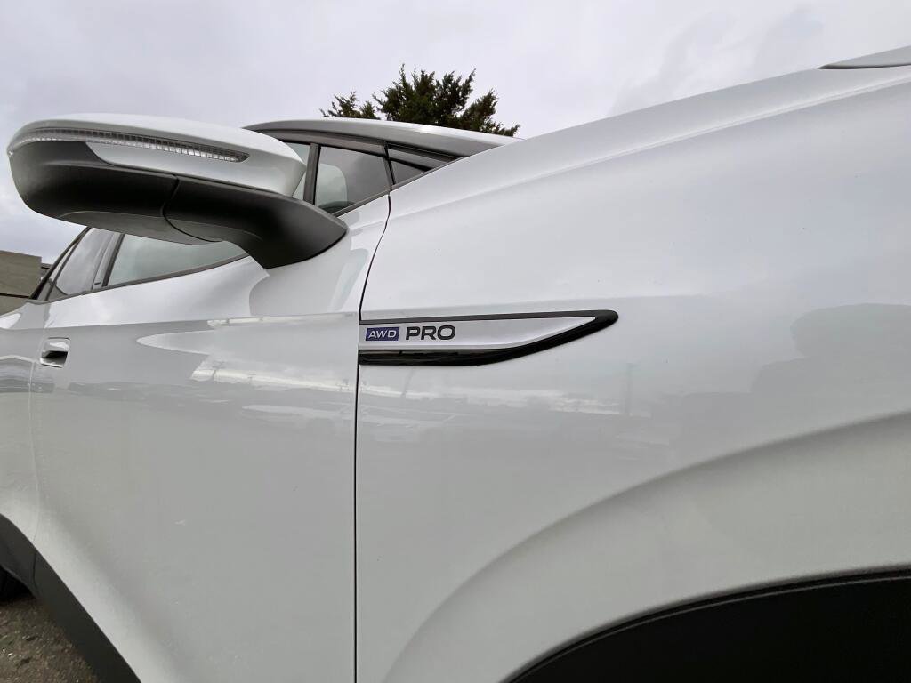 New 2026 Volkswagen ID.4 Pro image 11