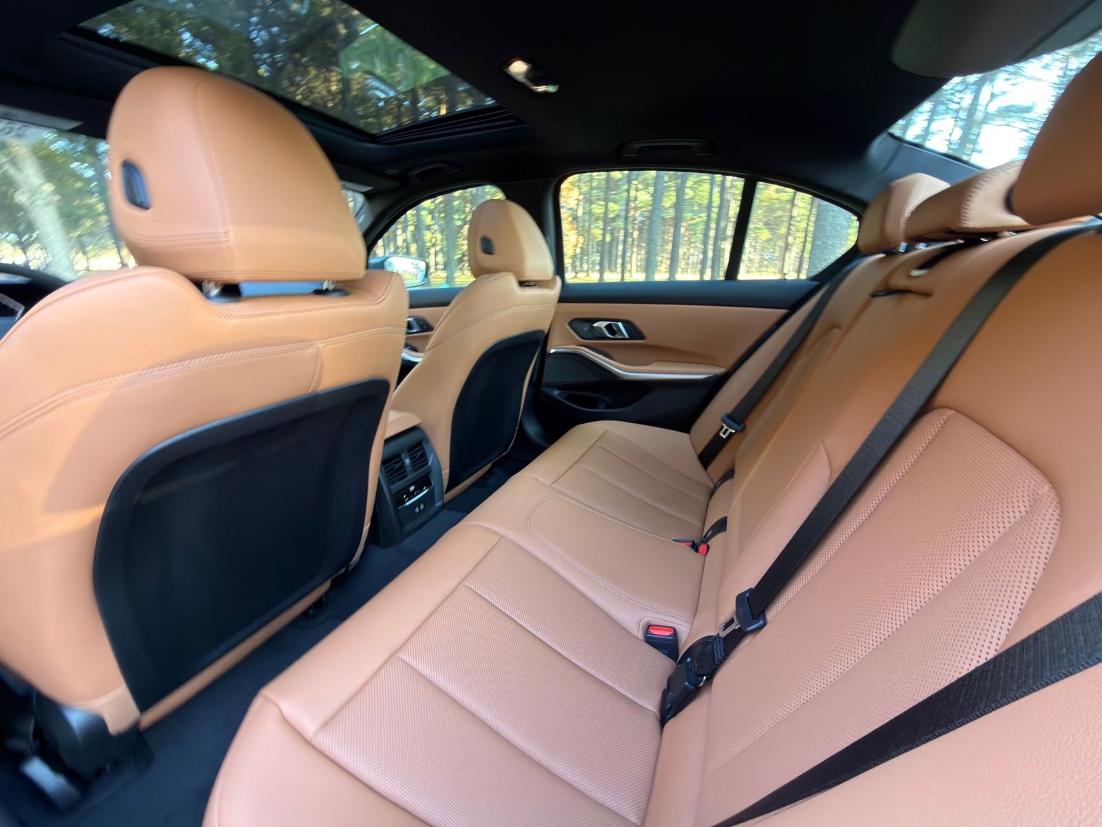 New 2026 BMW 330i Sedan w/ M Sport Package RWD image 15