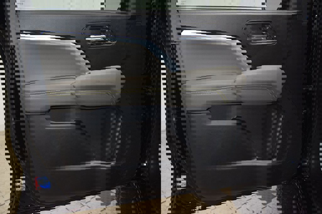 New 2026 Chevrolet Colorado ZR2 w/ Technology Package image 46