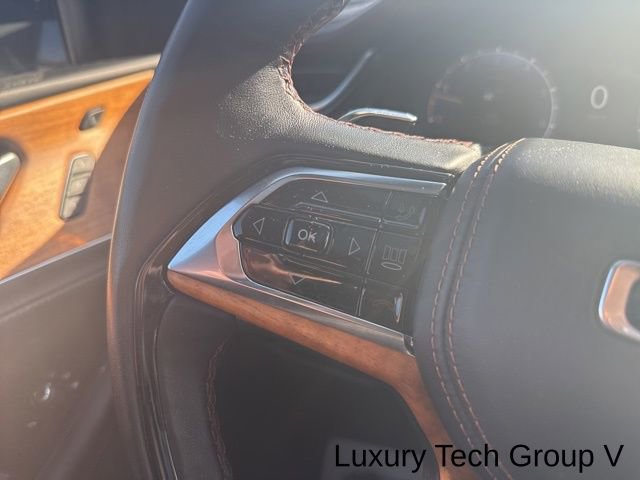 Used 2023 Jeep Grand Cherokee L Summit image 34