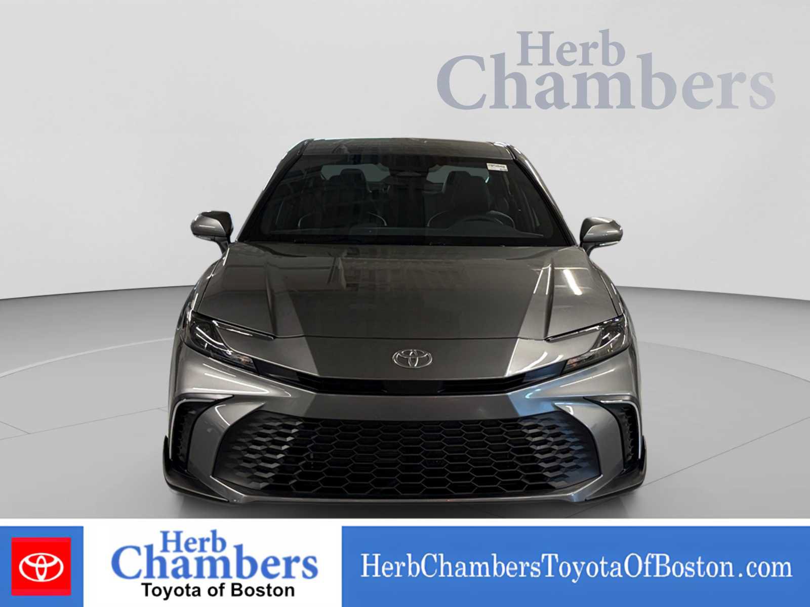 Used 2026 Toyota Camry SE FWD image 2