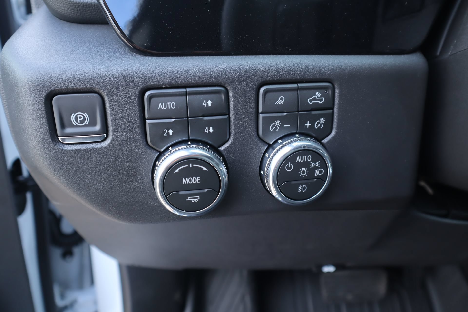 New 2026 GMC Sierra 1500 SLT AWD/4WD image 16