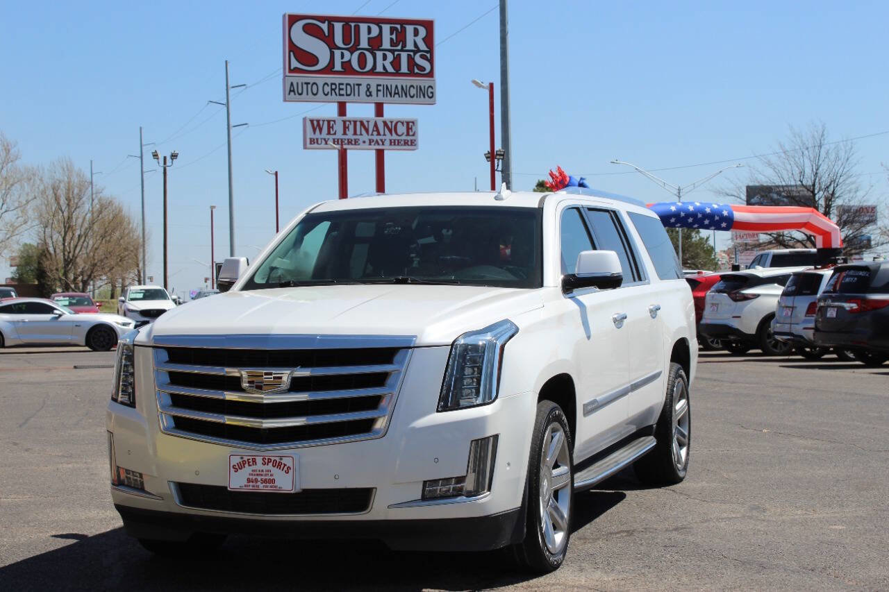 Used 2018 Cadillac Escalade ESV Luxury AWD/4WD image 7