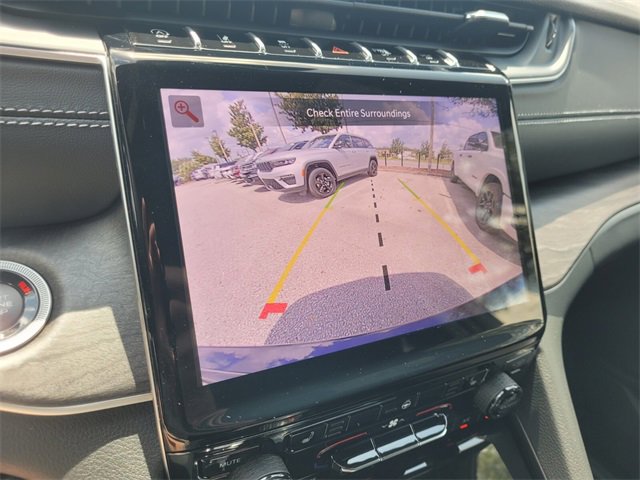 New 2025 Jeep Grand Cherokee Limited w/ Trailer Tow Package image 33