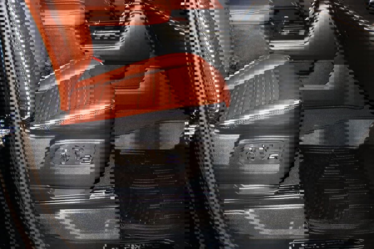 Used 2024 GMC Sierra 3500 Denali Ultimate image 78