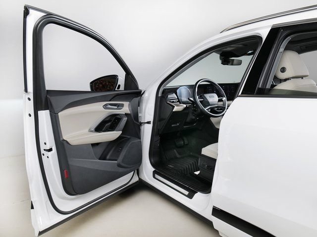 Certified 2025 Audi Q5 Premium w/ Convenience Package AWD/4WD image 26