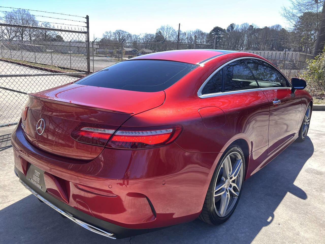 Used 2018 Mercedes-Benz E 400 E 400 2dr Coupe w/ Premium 3 Package image 9