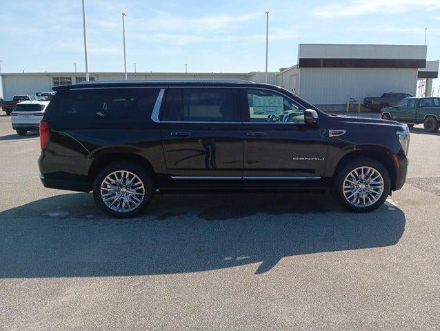 New 2026 GMC Yukon XL Denali w/ Denali Reserve Package AWD/4WD image 5